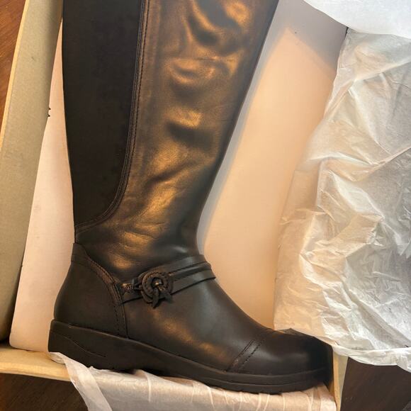 Clarks Cheyn Whisk Riding Boots 6.5 6.5W Wide Black NWT Riding Knee High Tall - Picture 7 of 7